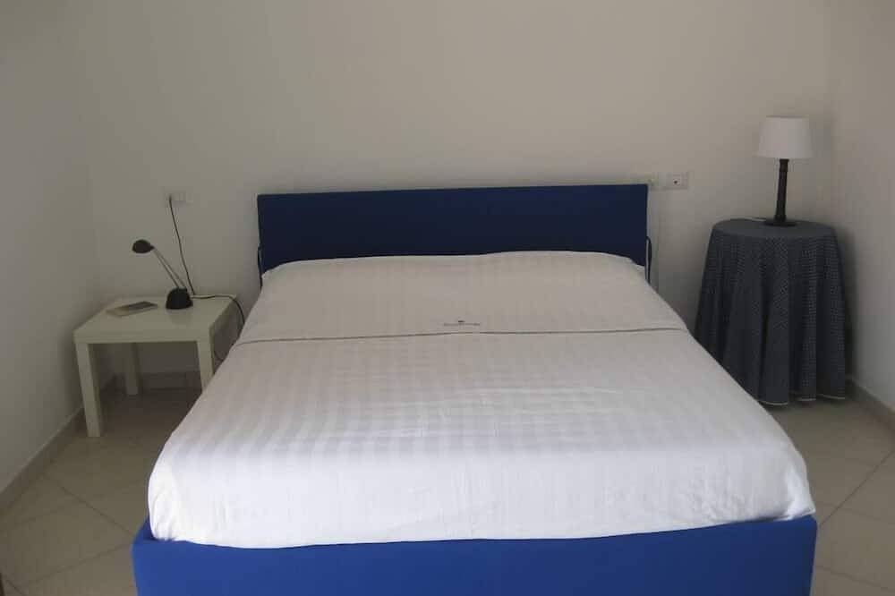 Casa Lulu, villa con jardín a 300 metros de la playa. in Playa de Porto Pino, Porto Pino