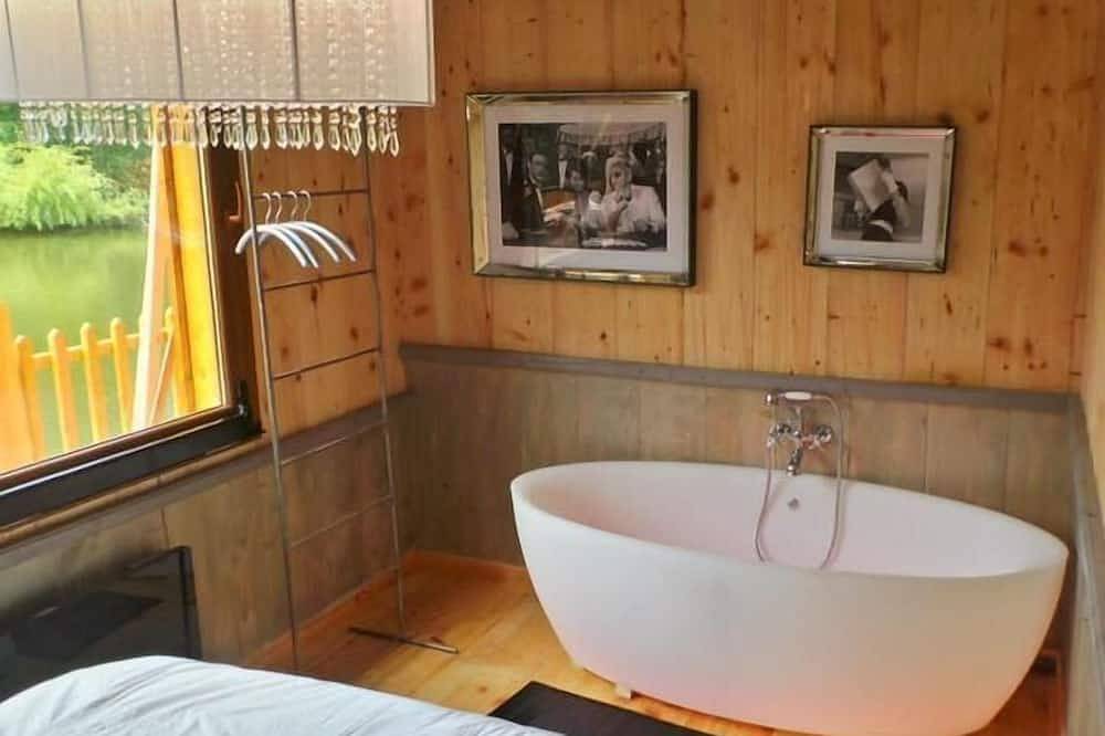 Cabane flottante elle fait son cinéma 6/8 pers in Colleville, Région du Havre