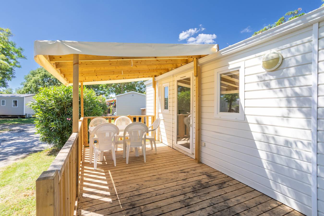 Mobile Home 'Mobilhome 4 Personnes' avec piscine partagée, terrasse privée et climatisation in Côte Vermeille, Argelès-sur-Mer