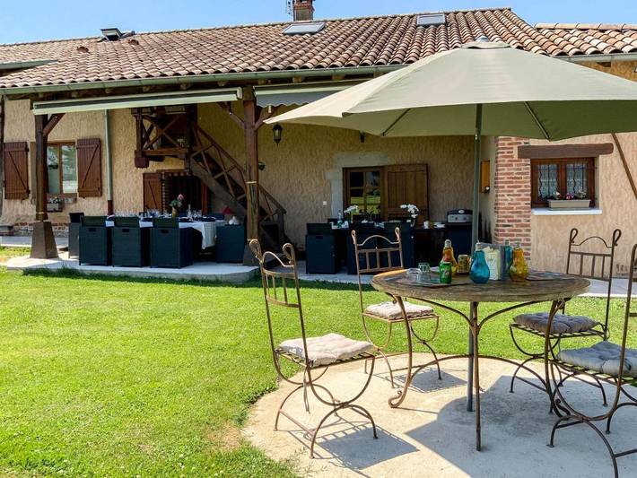 Maison d’hôte pour 6 personnes, avec terrasse et jardin dans l' Ain - 3