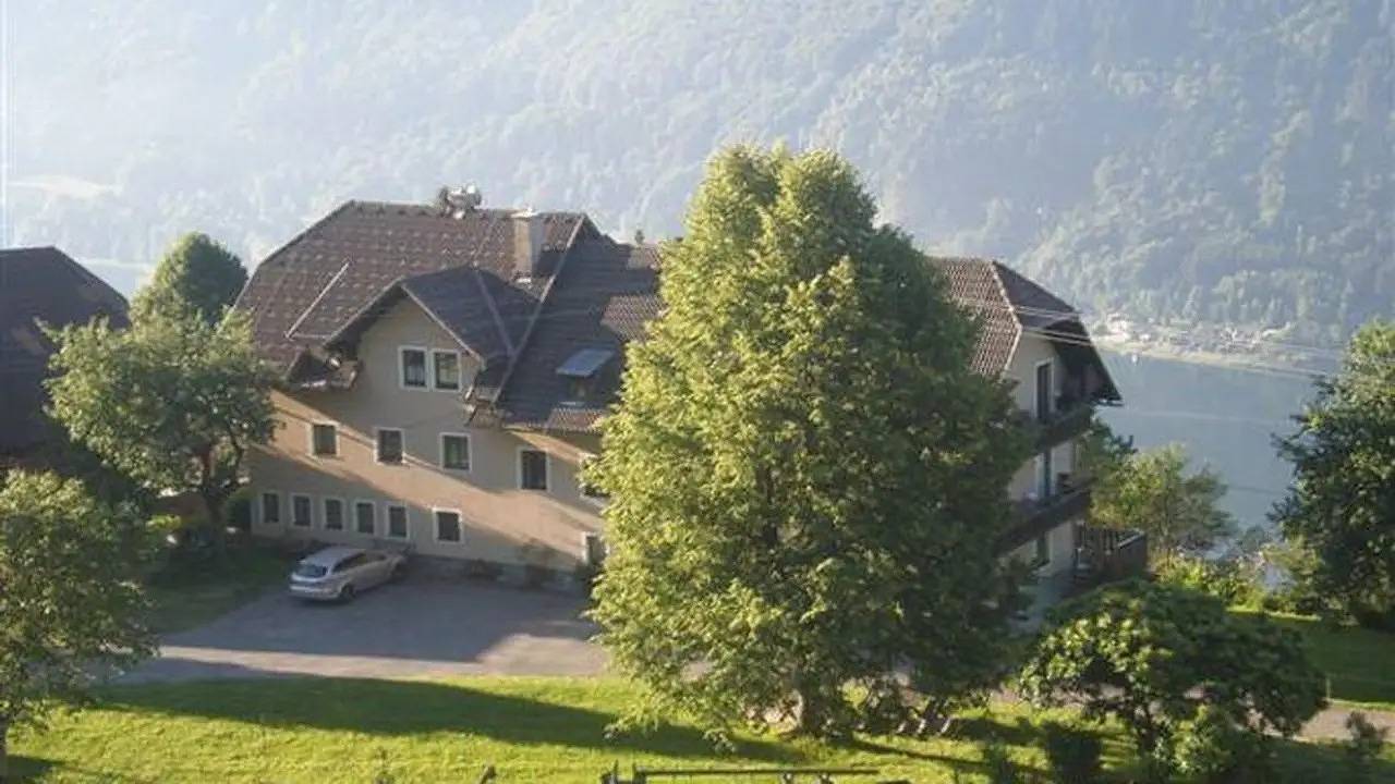 Doppelzimmer für 2 Personen (18 m²) in Annenheim in Treffen am Ossiacher See, Gerlitzen