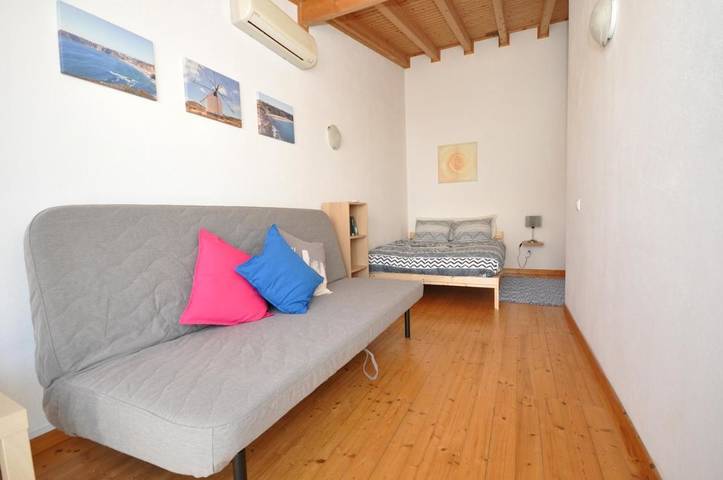 Ferienhaus für 3 Personen, mit Ausblick und Balkon