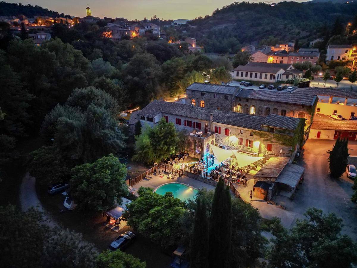 Le Moulin D'onclaire Camping et chambres d'hôtes in Coux, Parc naturel régional des Monts d'Ardèche