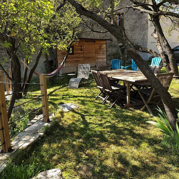 Gîte pour 10 personnes, avec jardin et piscine à Salles-sous-Bois - 4