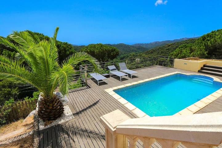 Holiday home for 8 people, with garden - 1