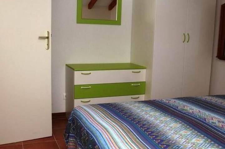 Gîte pour 4 personnes, avec Balcon et Piscine dans Plage de Vardiola - 2