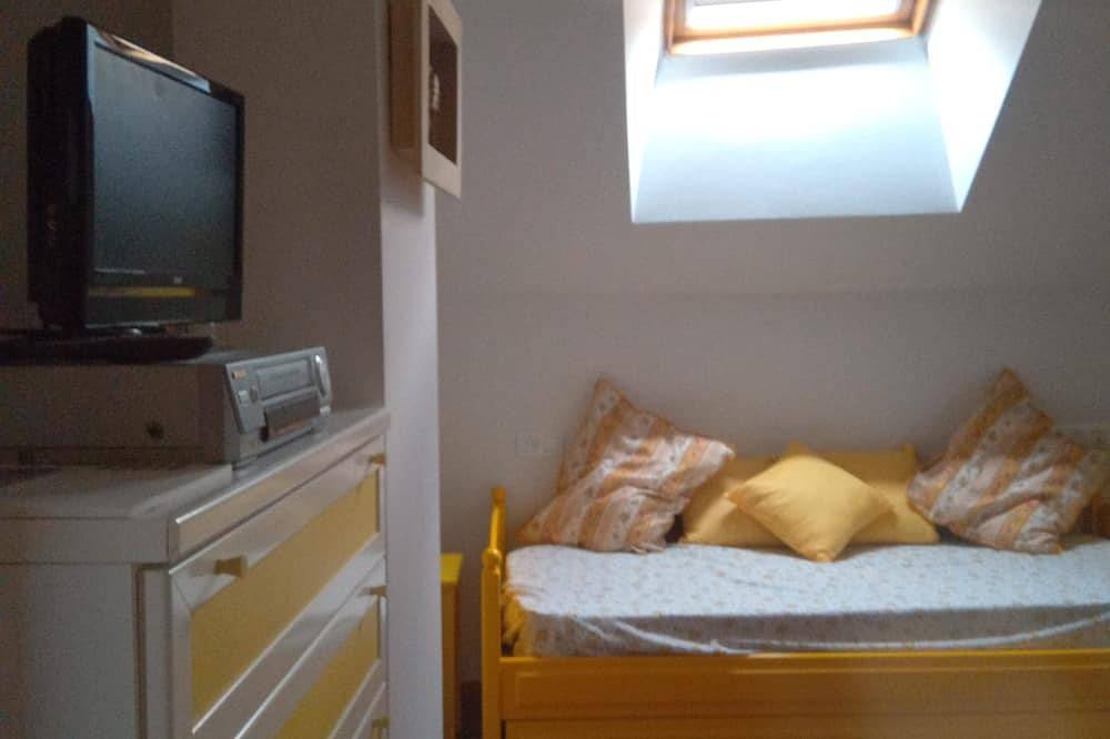 Apartamento entero, A Bruxo Fonte. 8 Plazas, 2 baños. Full Equipe Reg Vut38509As in Luarca, Valdés 