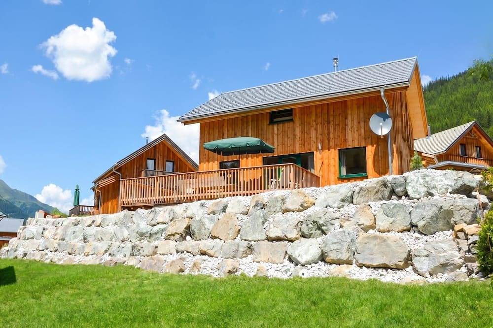 Chalet mit Sauna und Bergblick an der Piste in Rottenmanner und Wölzer Tauern, Hohentauern