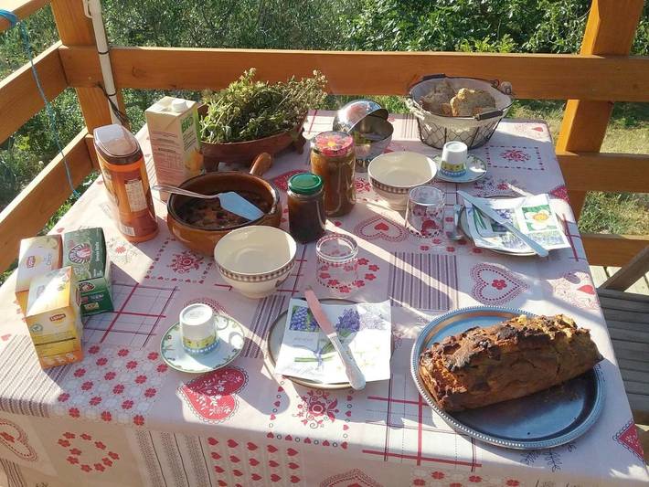 Gîte pour 4 personnes, avec piscine ainsi que vue et jardin à Rigaud