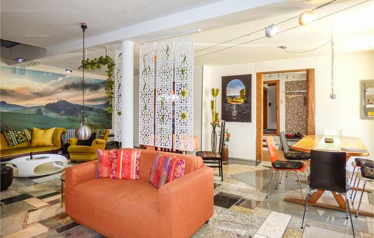 Ferienhaus für 11 Personen, mit Terrasse und Whirlpool sowie Garten in Hegau - 4