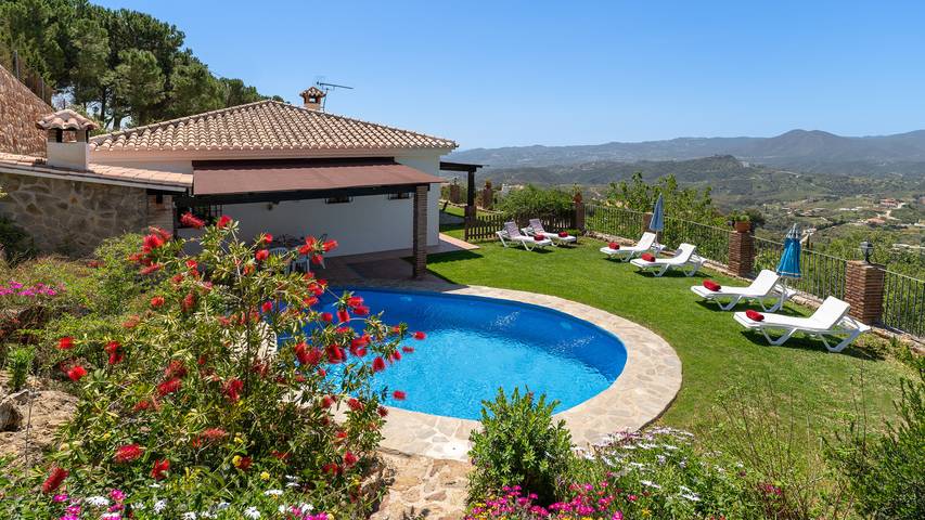 Casa rural para 6 personas, con jardín y terraza en Mijas