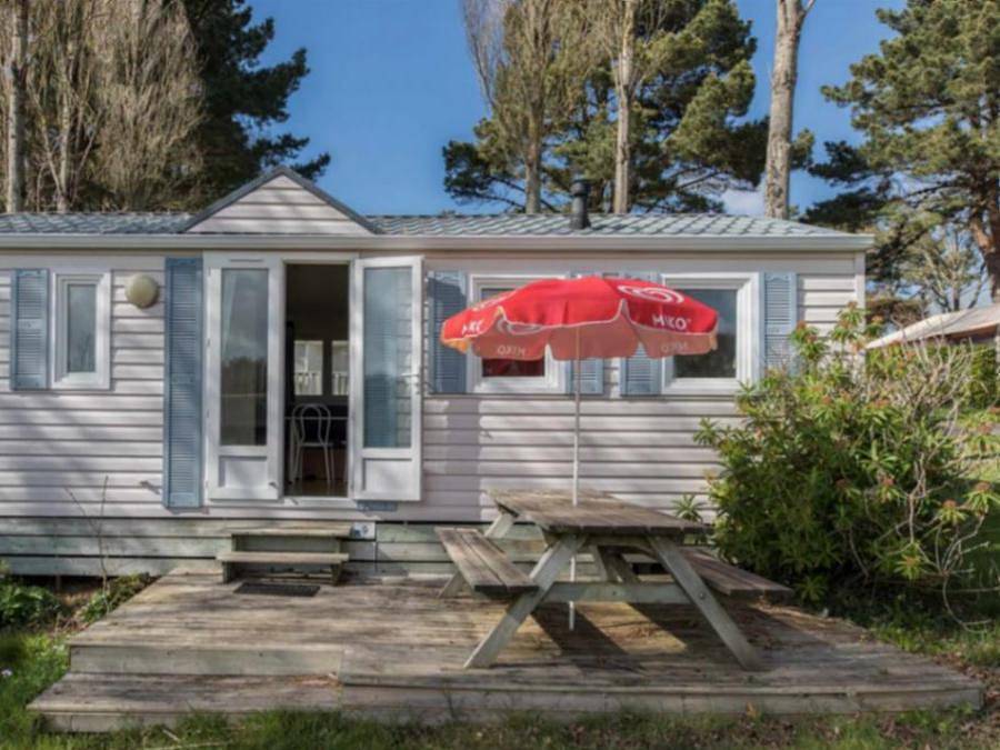 Camping Paradis Les Capucines - Mobilhome 4 personnes - Confort in Trédrez-Locquémeau, Ceinture Dorée