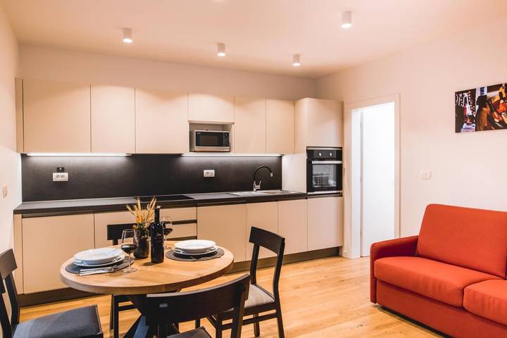 Gîte pour 4 personnes, avec Terrasse ainsi que Jardin et Vue dans Štanjel
