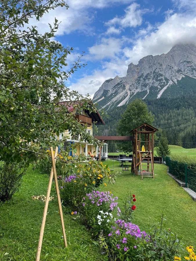 Ferienwohnung für 2 Personen, mit Ausblick und Garten - 1