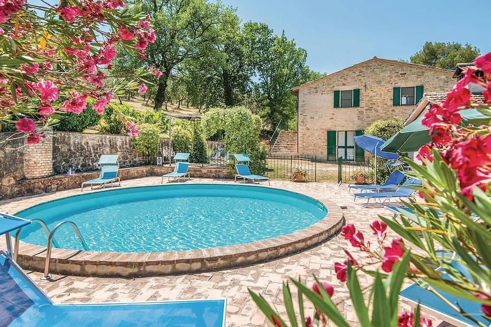 Agriturismo per 15 Persone in Bevagna, Perugia e dintorni