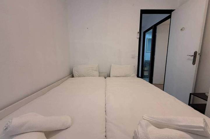 Apartamento entero, Apartamento con chimenea y terraza junto al Pantano de San Juan in San Martín de Valdeiglesias, Provincia de Madrid