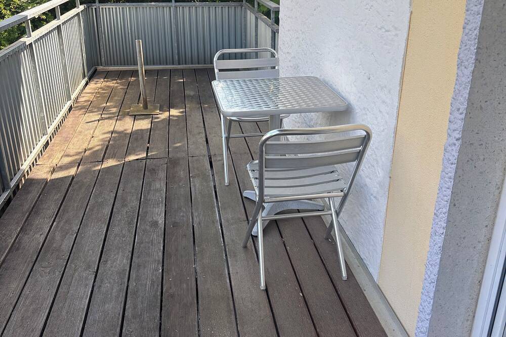Ganze Wohnung, Moderne 3-Zimmer Wohnung in Erlangen, Franken