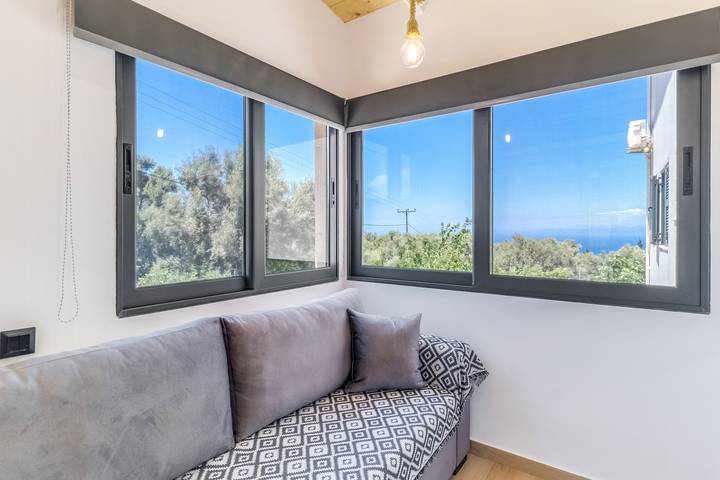 Entire studio, Studio Apartment '4' with Sea View, Wi-Fi and Air Conditioning in Greece