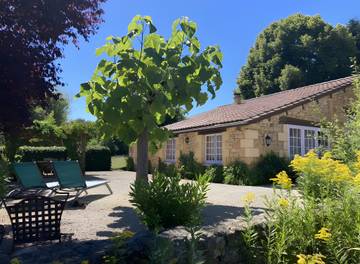 Location de vacances pour 6 personnes, avec jardin à Le Buisson-de-Cadouin