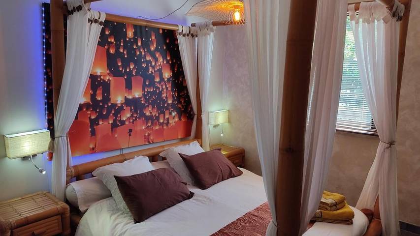 Gîte pour 2 personnes, avec vue ainsi que piscine et jardin, animaux acceptés à Vensac - 3