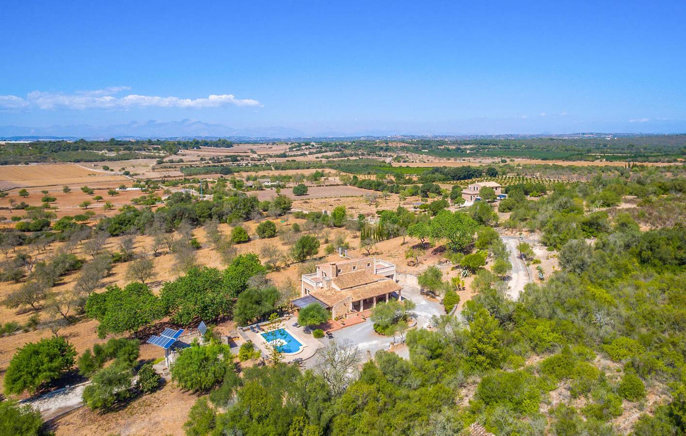 Appartement terrasse ensoleillée avec piscine et barbecue in Ariany, Majorque l'intérieur des terres