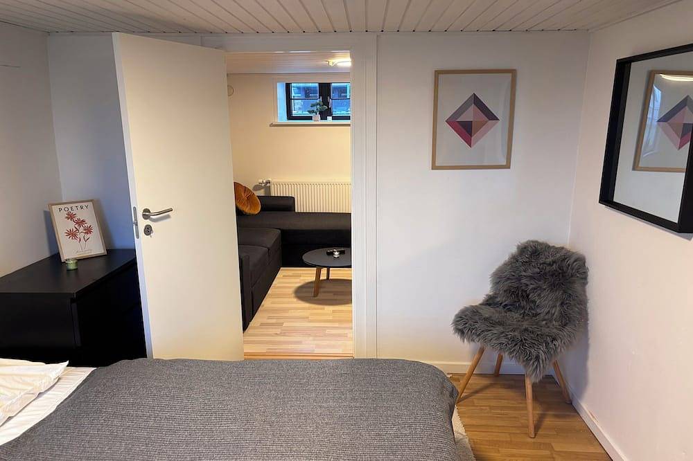 Entire apartment, Cozy holiday apartment located by Tejn harbor in Tejn, Allinge