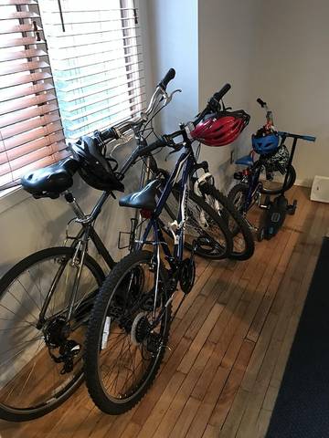 Vacation Home for 6 Guests in Springs, North Fork, Picture 1