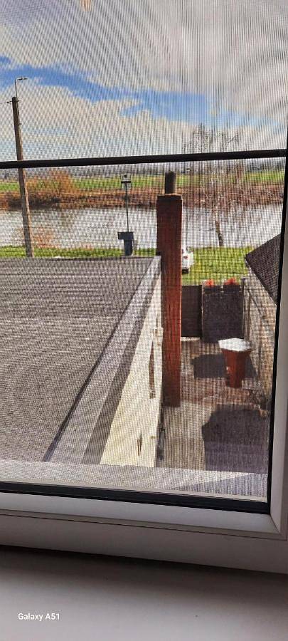 Location de vacances pour 4 personnes, avec vue sur le lac ainsi que terrasse et vue à Visé - 4