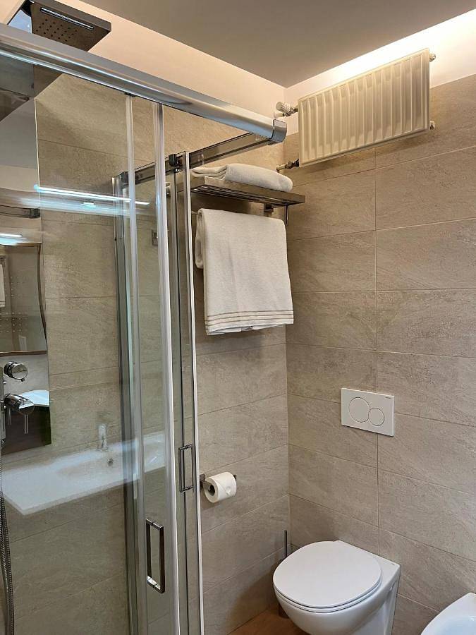 Hôtel pour 4 personnes, avec jardin à Busto Arsizio - 2
