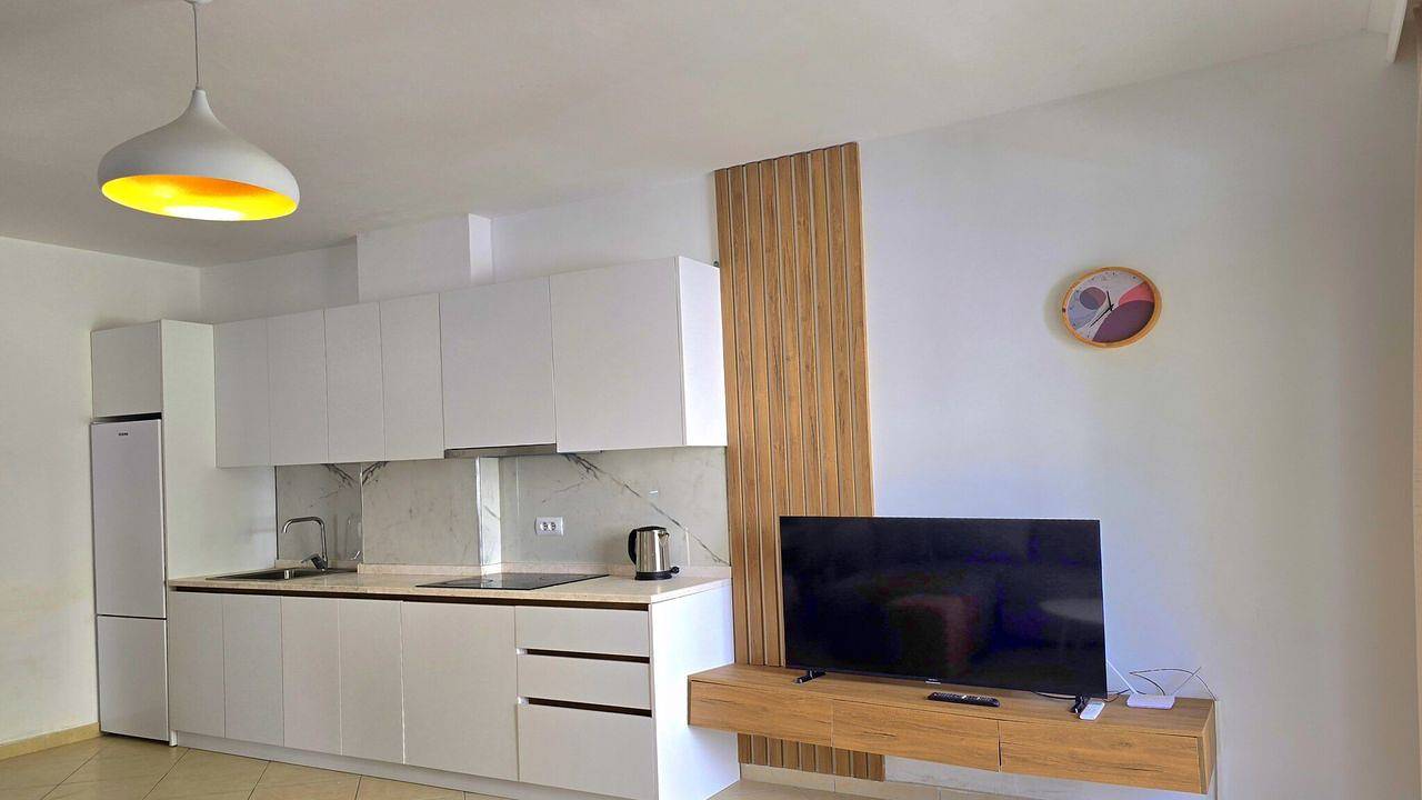 Hel ferieleilighet, Ferienwohnung für 5 Personen (75 m²) in Rrethi i Durrësit in Golem, Albania