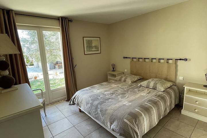 Just 10 minutes from the Gorges du Verdon! Beautiful, spacious villa with heated pool in Régusse, Brignoles Region