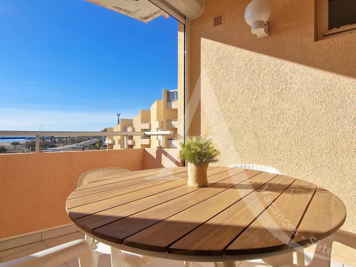 Gîte pour 4 personnes, avec terrasse dans Plage de La Corniche - 3