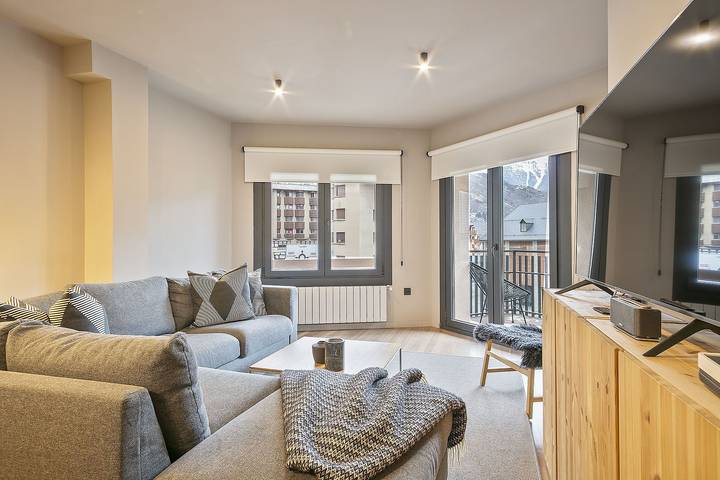 Ganze Wohnung, Luderna - Apartamento con terraza Montanero in Vielha, Vielha e Mijaran