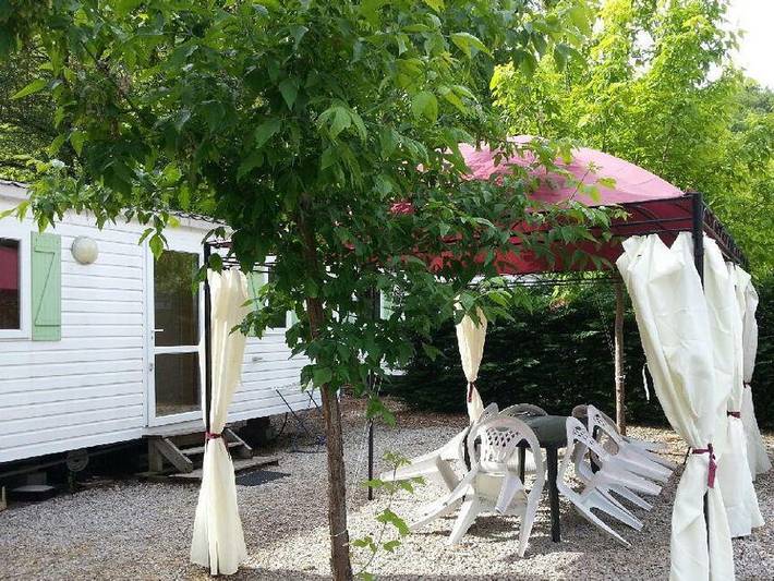 Camping pour 6 personnes, avec bassin pour enfant dans le Lot - 2