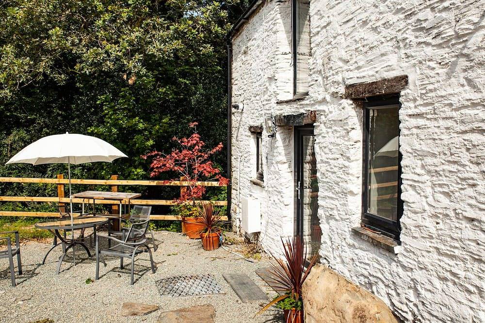 Peacefull Farm Getaway For Two in Pembrokeshire