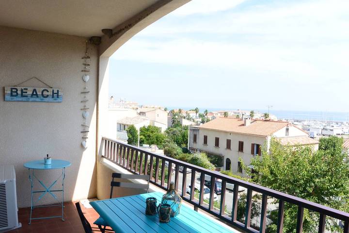 Appartement entier, Dolce Vita - Vue Mer- Clim- Plage Et Commerces A Pieds in Sari-Solenzara, Arrondissement de Sartène