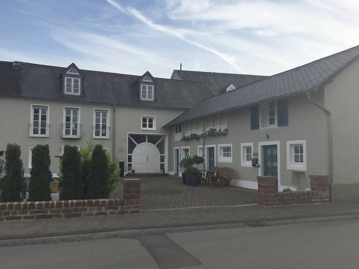 Ferienwohnung für 2 Personen, mit Terrasse und Ausblick, kinderfreundlich in Salmtal