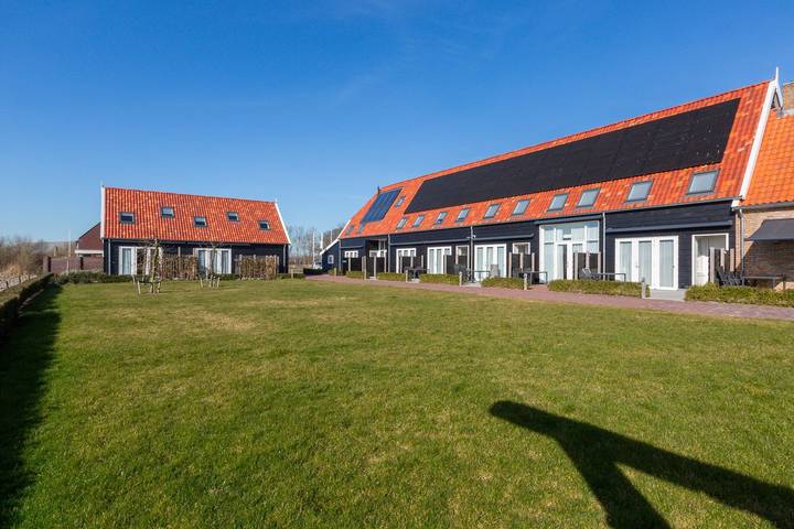 Ferienhaus für 4 Personen, mit Balkon/Terrasse und Terrasse in Oostkapelle