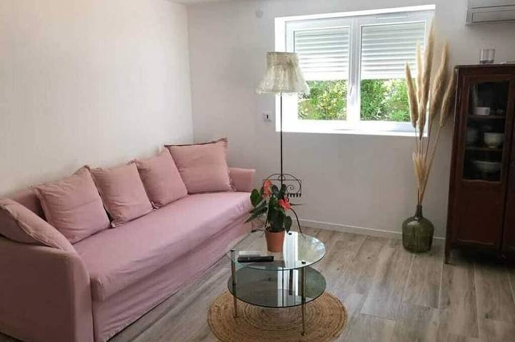 Gîte pour 4 personnes, avec Jacuzzi ainsi que Terrasse et Jardin à Quissac - 4