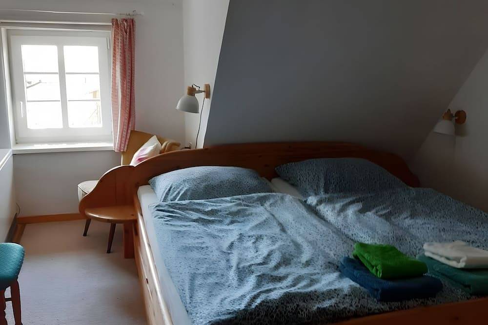 Ferienhaus Petersen mit Meerblick, Gemeinschaftsterrasse und Wlan in Oland, Langeneß