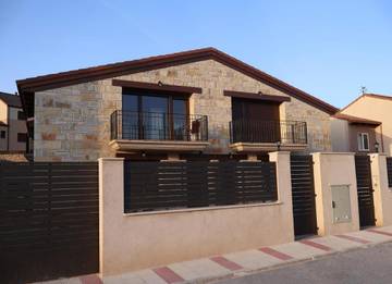 Casa rural para 6 personas, con jardín, Se admiten mascotas en Señorío de Molina