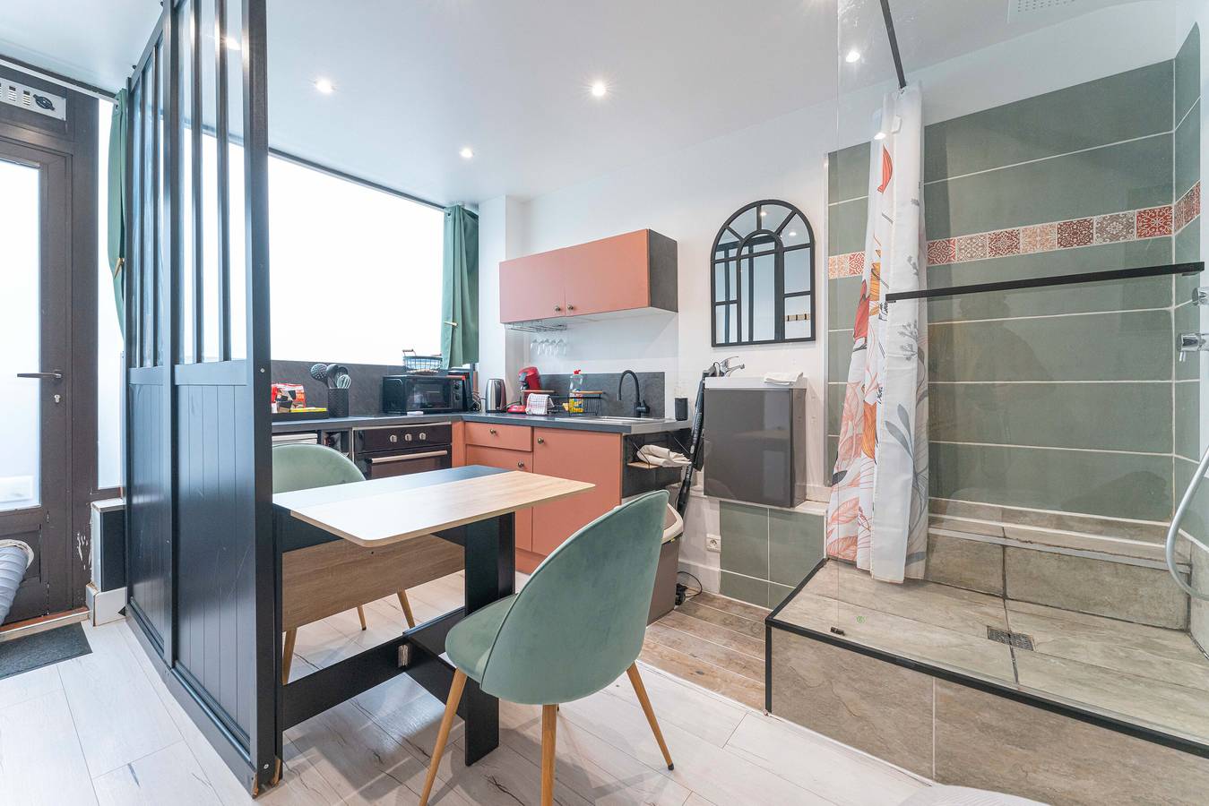 Appartement entier, Cocoon city- 5 mins from annecy town center in Annecy, Région d'Annecy
