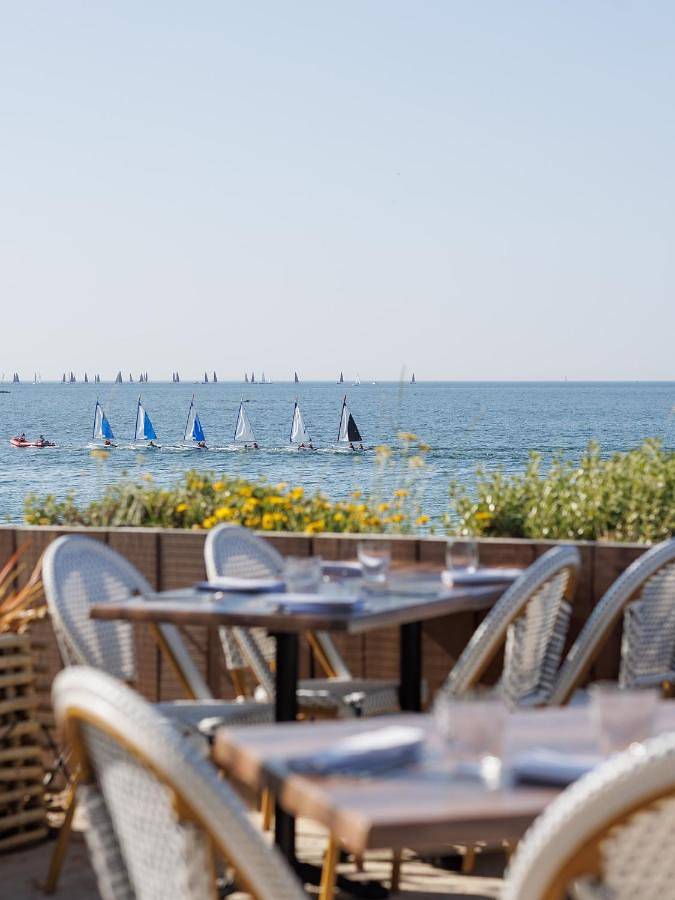 Logis Hôtel Les Mouettes Restaurant Erin - Larmor Plage, Proche de Lorient in Larmor-Plage, Côte des Mégalithes
