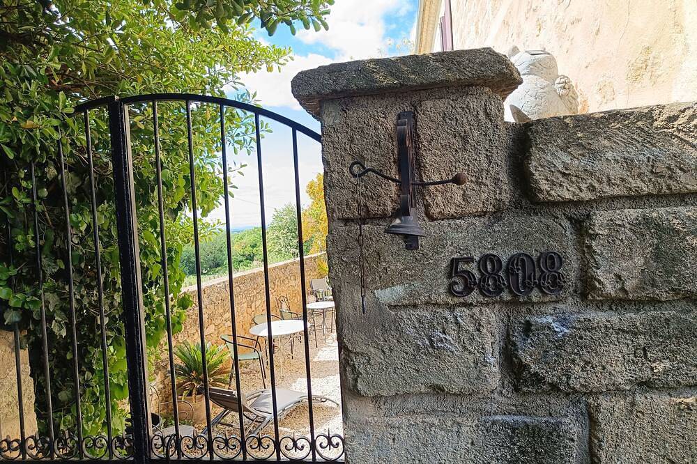 Holiday Home Camargue 15Kms From The Sea in Le Cailar, Nimes region