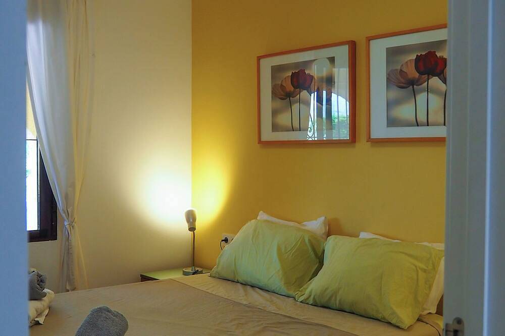 Super Villa Oriola avec piscine privée dans un joli jardin espagnol in El Campello, Costa Blanca