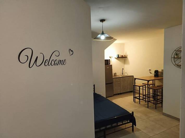 Gîte pour 2 personnes, avec jacuzzi à Dallet