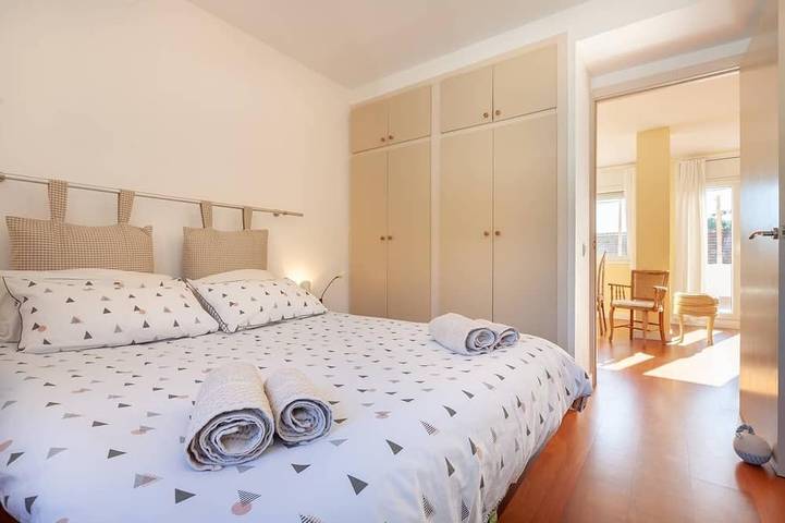 Ganze Wohnung, Geräumige und helle Designerwohnung neben Playa Larga in Cala Romana, Tarragona