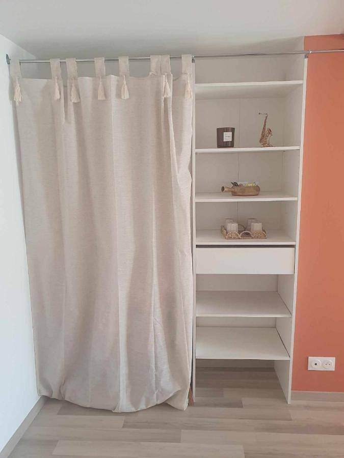 Gîte pour 4 personnes, avec terrasse ainsi que jacuzzi et jardin à Chasseneuil-du-Poitou - 4