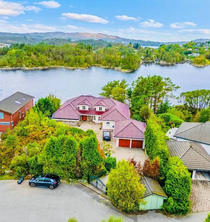 Ferienhaus für 26 Personen, mit Sauna und Ausblick sowie Terrasse und Garten, mit Haustier in Fjell