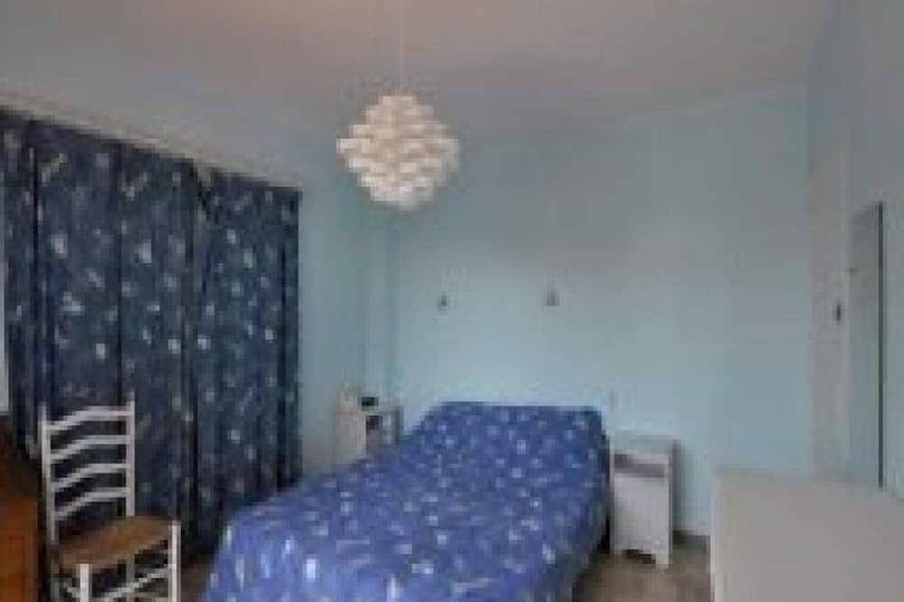 Ganze Wohnung, 2 bedroom apartment in Gigaro Beach in Gigaro, La Croix-Valmer